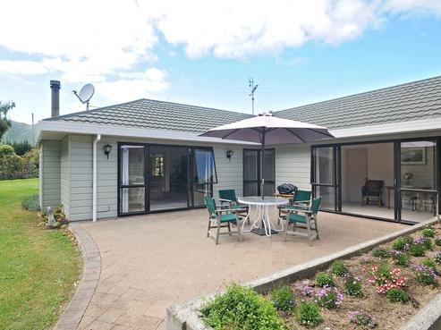 307 Ngarara Road, Waikanae