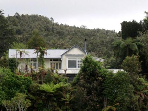7 Saint James Street, Ross