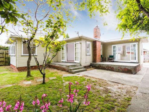 15 Barbary Avenue, Kelston