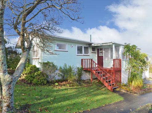26 Eden Terrace, Kamo
