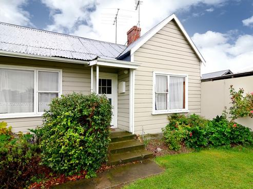 41 Beach Road, Hampstead