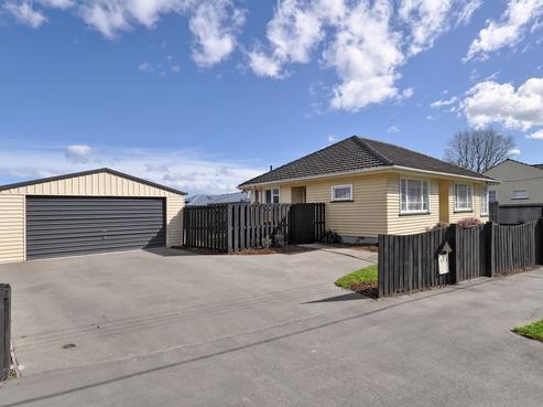 394 Linwood Avenue, Bromley