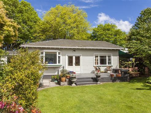 42 Massey Crescent, Saint Albans