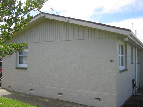 255 Foyle Street, Bluff