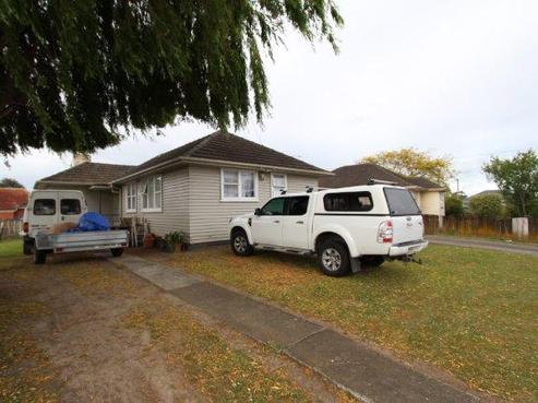 18 Nola Crescent, Otara