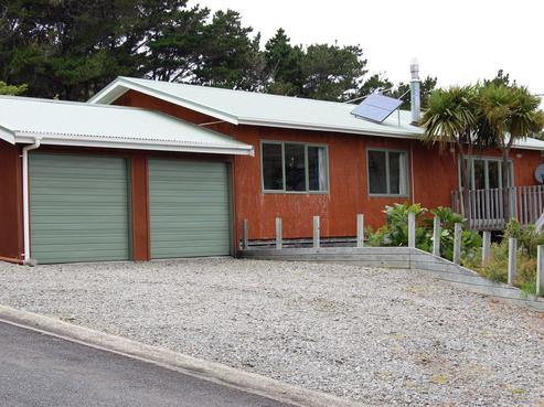 14 Rosalie Bay Road, Great Barrier Island