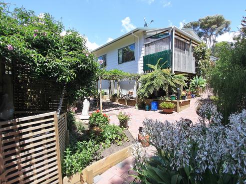30 Shadon Place, Stanmore Bay