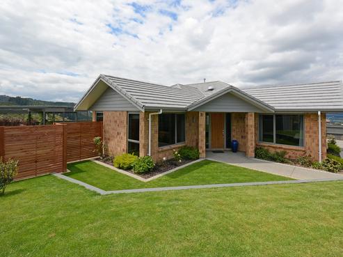 119 Kirton Drive, Riverstone Terraces