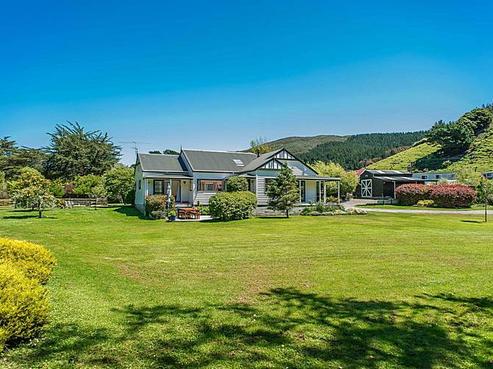 416 Makara Road, Makara