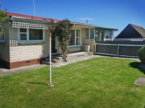 2/44 Fulton Street, Gladstone