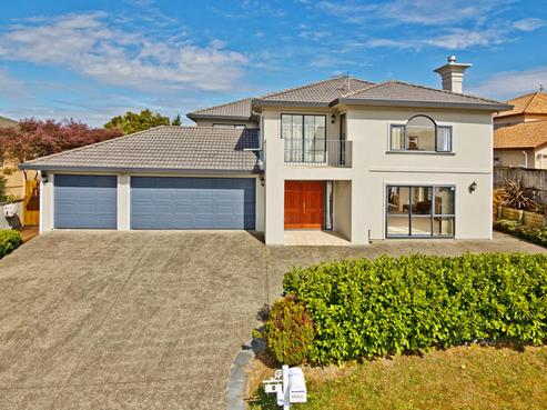8 Ballintra Close, Pinehill