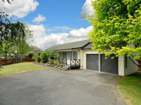 1 Gardone Terrace, Conifer Grove