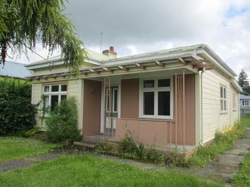 18 Ruataniwha Street, Waipawa