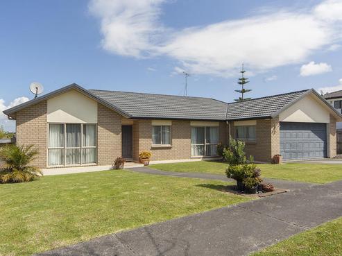 7 Coventry Way, Long Bay