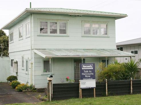 24 Battiscombe Terrace, Waitara