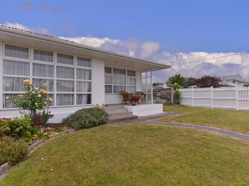 2/18 Langbein Street, Stoke
