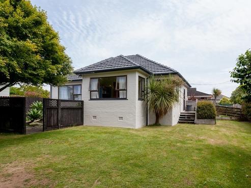 78 Brooklands Road, Brooklands