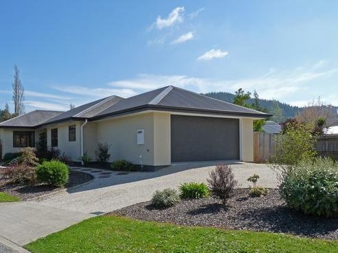 38A Lord Auckland Road, Wakefield