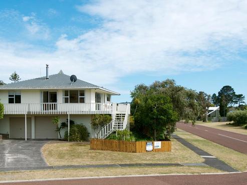2 Wilton Smith Avenue, Pauanui
