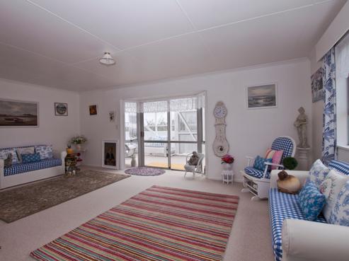 105 Oki Street, Oreti Beach
