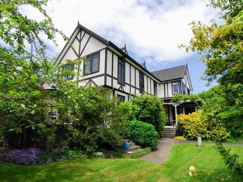 33 Chambers Street, Havelock North