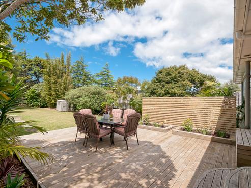 32 Norman Road, Titirangi