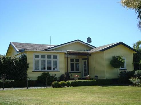 98 Mill Road South, Mill Road