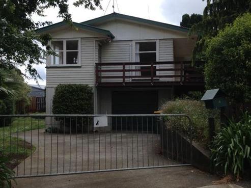 4 London Street, Pukekohe
