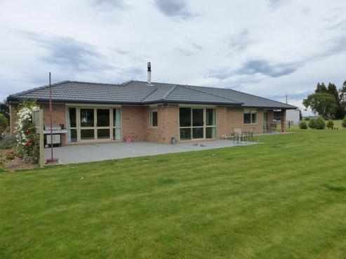 209 Wheatstone Road, Eiffelton