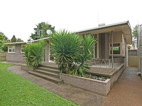 4 Tauhara Drive, Queenwood