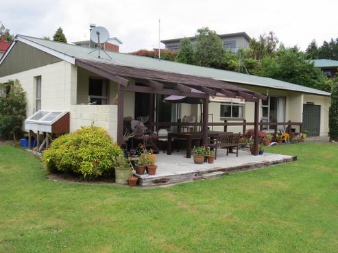 100 Springfield Road, Springfield
