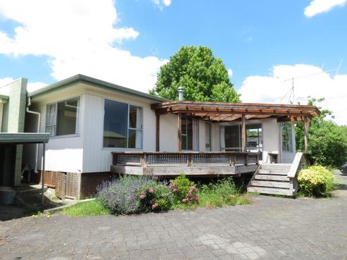6 Birch Street, Hilltop