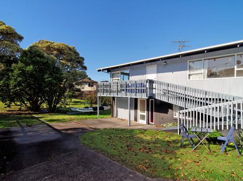 2/6 Anich Road, Massey