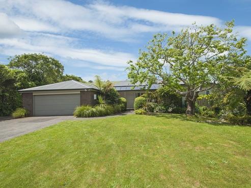 28 Pomare Road, Tirohanga
