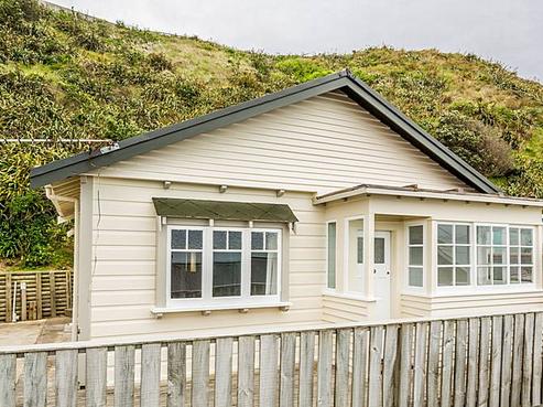 36A Moa Point Road, Lyall Bay