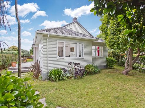 11 Kanuka Street, Point Chevalier