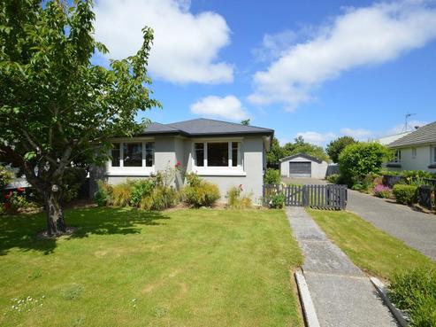 81 Adamson Crescent, Glengarry