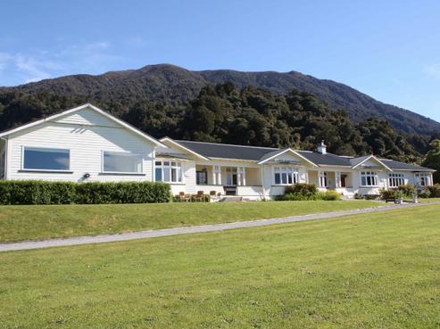 1962/1946 Kumara-inchbonnie Road, Moana / Lake Brunner