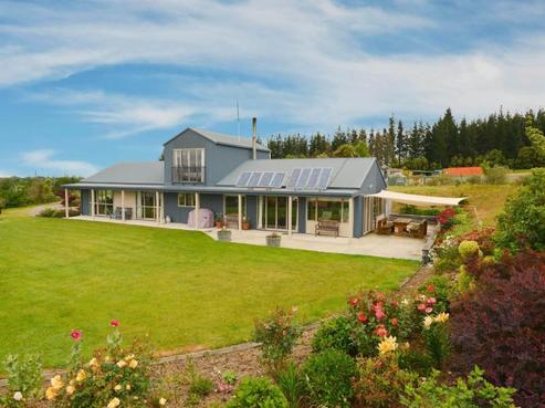 209 Round Hill Road, Loburn