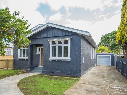 126 Grey Street, Springvale