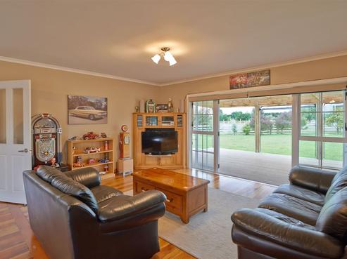 165 Watershed Road, Bunnythorpe