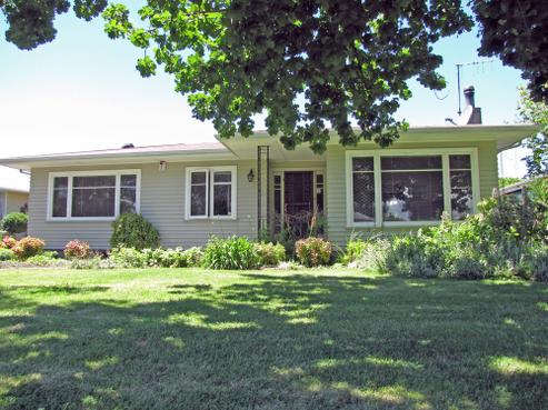 35 Downing Avenue, Pirimai