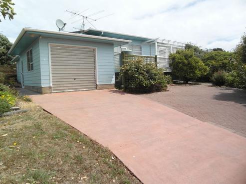 12 Rutherford Drive, Waikanae Beach