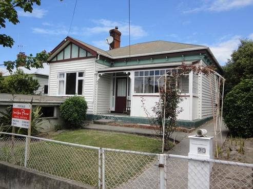 20 Roslyn Terrace, West End