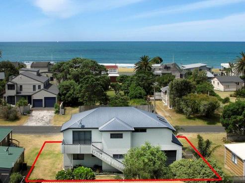 305 Beverley Terrace, Whangamata