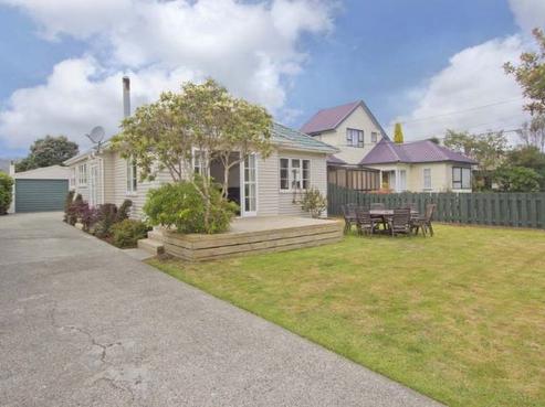 11 Saint James Avenue, Boulcott