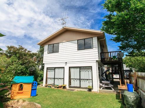 29 Newton Place, Westbrook