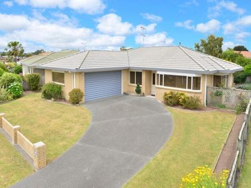 71 Lakeside Drive, Orewa
