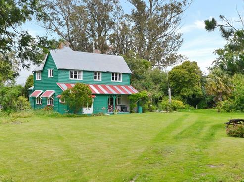 128 Leithfield Road, Leithfield