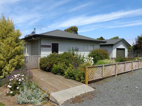 9 Miro Street, Kaka Point